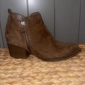 Sonoma Goods For Life® Stone taupe Women's Ankle Boots size 10